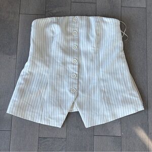 Abercrombie & Fitch White Pinstripe Button-Front Skort